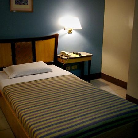 Cebu Business Hotel Εξωτερικό φωτογραφία