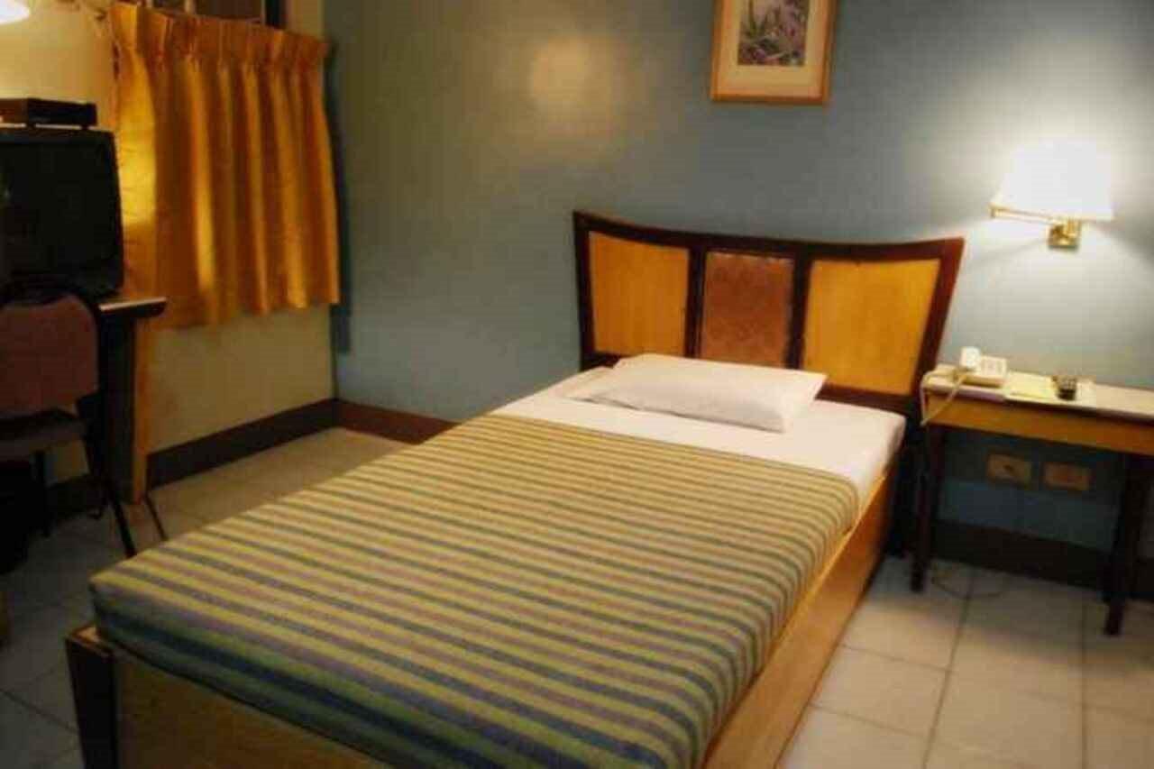 Cebu Business Hotel Εξωτερικό φωτογραφία